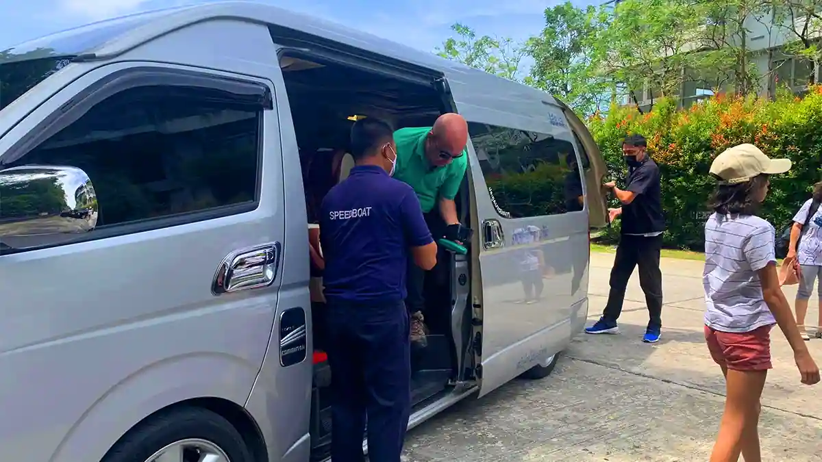 Book a flexible ticket with our private cab pickup from the airport. All connections guaranteed. Book a flexible ticket with our private cab pickup from the airport. All connections guaranteed.